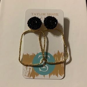 Taylor Shayne Design hoop post earrings